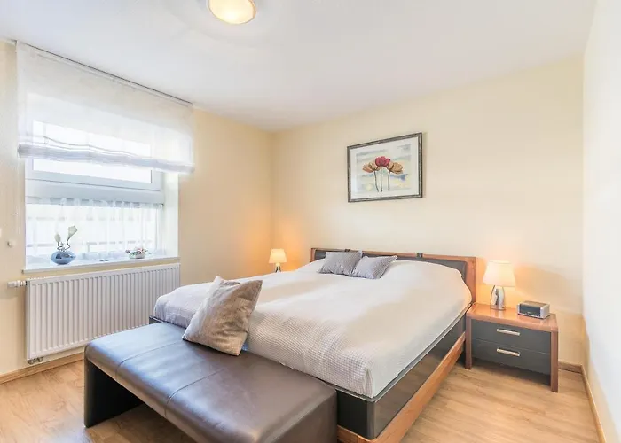 Am Ankerplatz Am Ankerplatz Whg 2 4 *